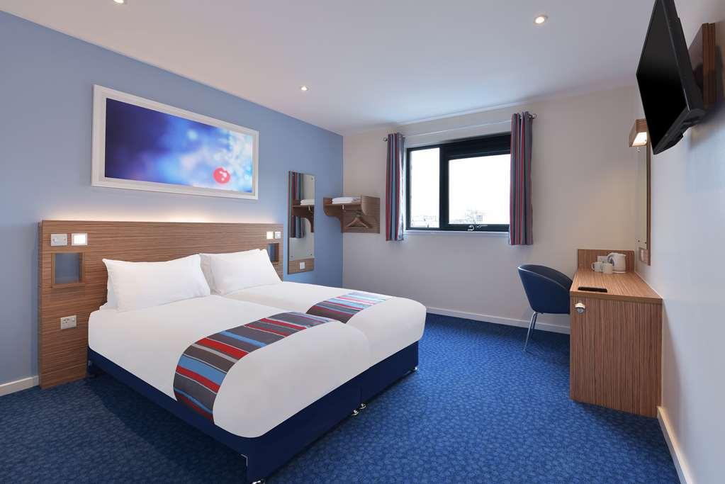 Travelodge Taunton Room photo
